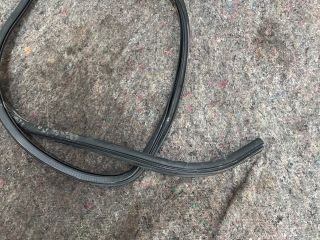 bontott VW TRANSPORTER Jobb első Gumikéder