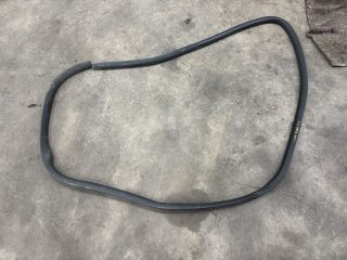 bontott VW TRANSPORTER Jobb első Gumikéder