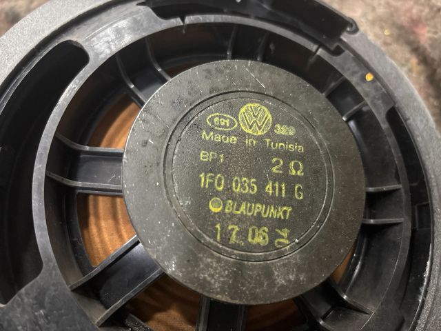 bontott VW TRANSPORTER Jobb első Hangszóró