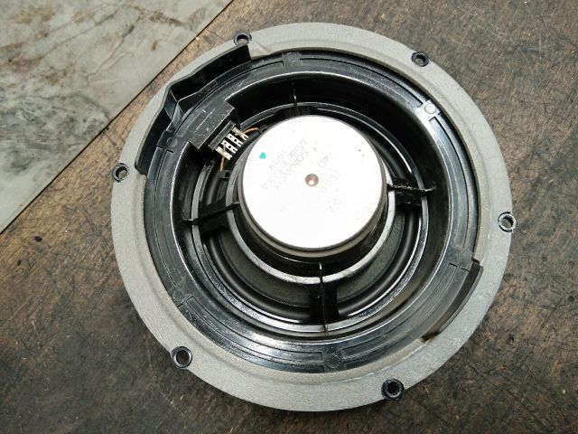 bontott VW TRANSPORTER Jobb első Hangszóró