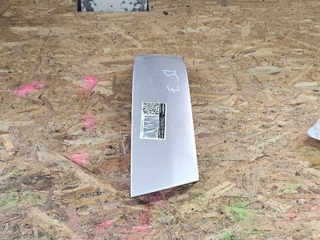 bontott VW TRANSPORTER Jobb első Lökhárító Vakborítás