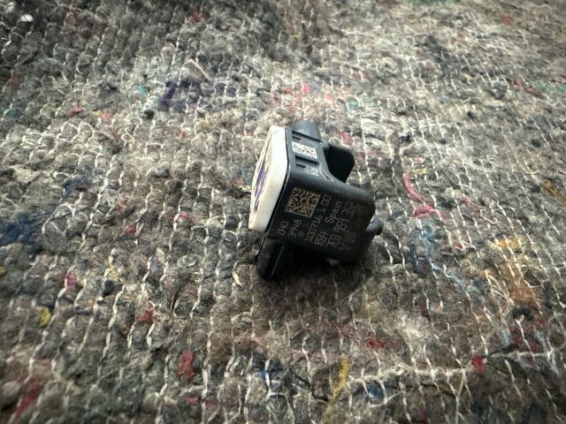 bontott VW TRANSPORTER Jobb első Oldal Ütközés Érzékelő