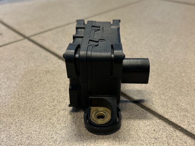 bontott VW TRANSPORTER Jobb első Oldal Ütközés Érzékelő