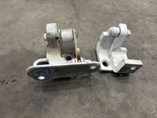 bontott VW TRANSPORTER Jobb első Zsanér