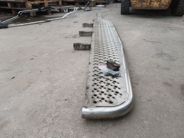 bontott VW TRANSPORTER Jobb Fellépő