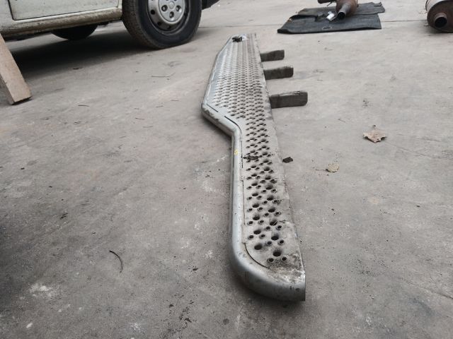 bontott VW TRANSPORTER Jobb Fellépő