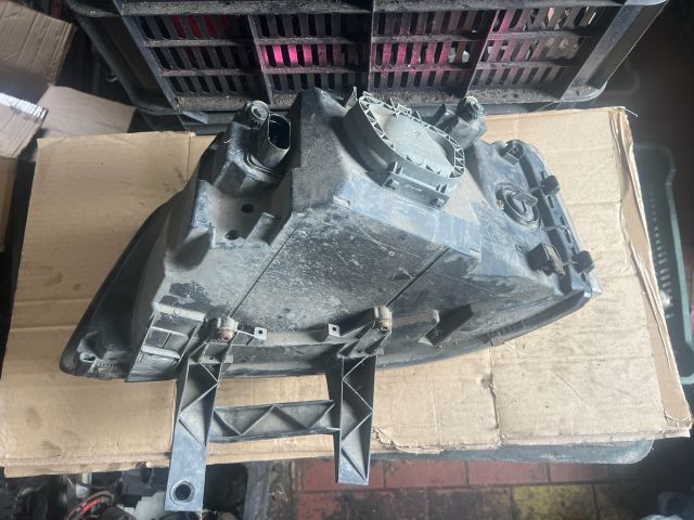 bontott VW TRANSPORTER Jobb Fényszóró