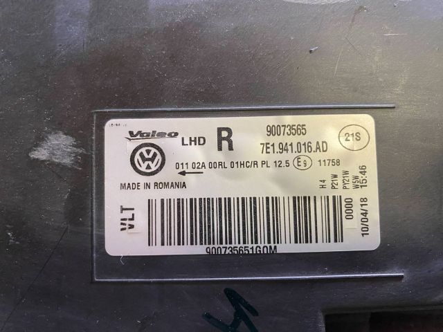 bontott VW TRANSPORTER Jobb Fényszóró