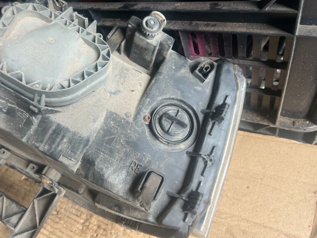 bontott VW TRANSPORTER Jobb Fényszóró