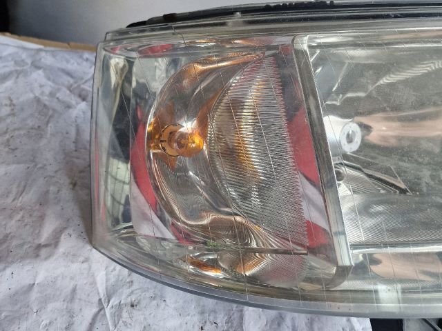 bontott VW TRANSPORTER Jobb Fényszóró