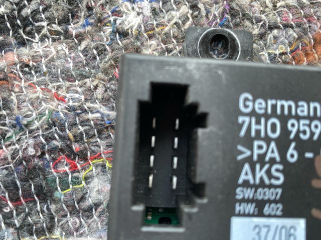 bontott VW TRANSPORTER Jobb hátsó Ajtó Vezérlőegység