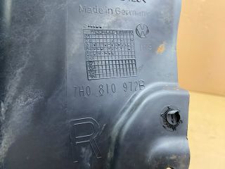 bontott VW TRANSPORTER Jobb hátsó Dobbetét (Kerékjárati, Műanyag)