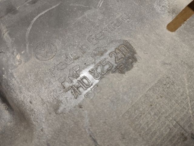 bontott VW TRANSPORTER Jobb hátsó Fenéklemez