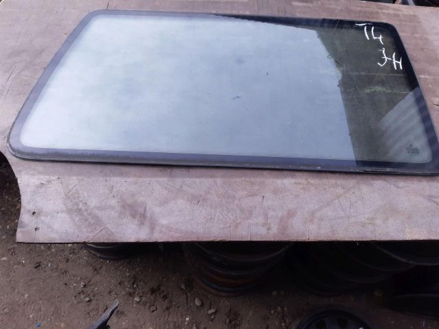 bontott VW TRANSPORTER Jobb hátsó Fixüveg (Ajtóban)