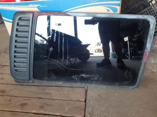 bontott VW TRANSPORTER Jobb hátsó Fixüveg (Ajtóban)