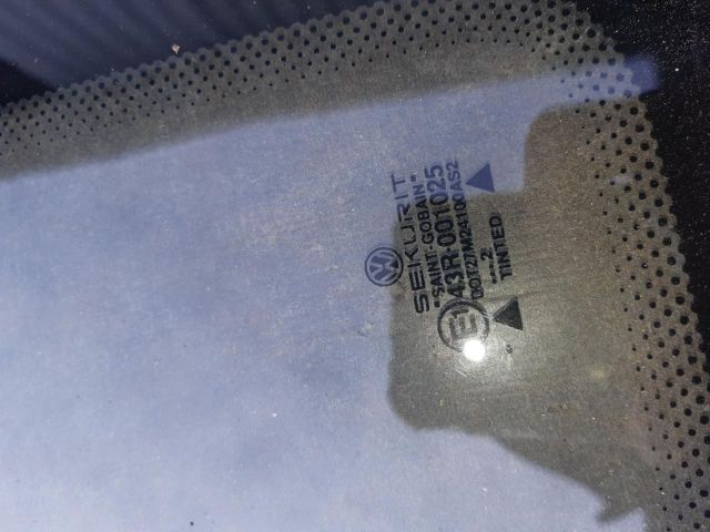bontott VW TRANSPORTER Jobb hátsó Fixüveg (Ajtóban)
