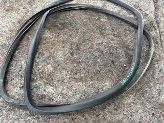 bontott VW TRANSPORTER Jobb hátsó Gumikéder