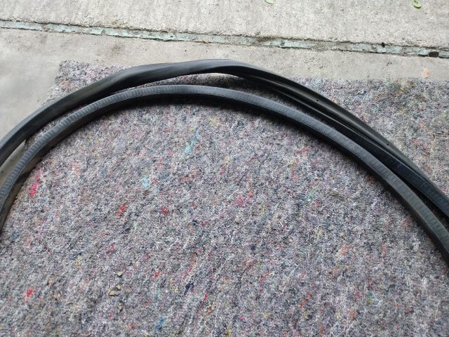 bontott VW TRANSPORTER Jobb hátsó Gumikéder