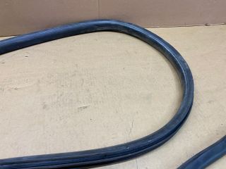 bontott VW TRANSPORTER Jobb hátsó Gumikéder