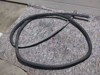 bontott VW TRANSPORTER Jobb hátsó Gumikéder