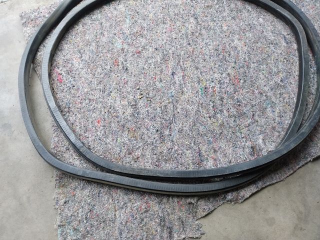 bontott VW TRANSPORTER Jobb hátsó Gumikéder