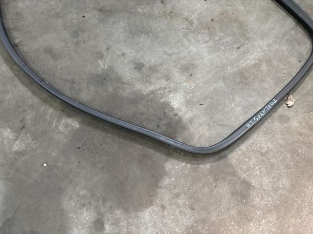 bontott VW TRANSPORTER Jobb hátsó Gumikéder