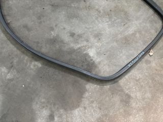 bontott VW TRANSPORTER Jobb hátsó Gumikéder