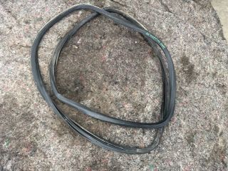 bontott VW TRANSPORTER Jobb hátsó Gumikéder