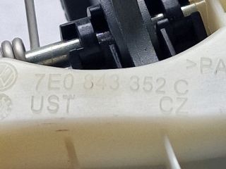 bontott VW TRANSPORTER Jobb hátsó Külső Kilincsfészek