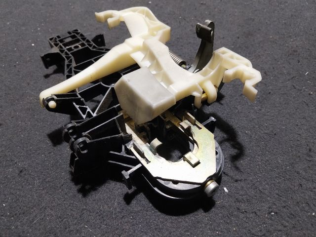 bontott VW TRANSPORTER Jobb hátsó Külső Kilincsfészek