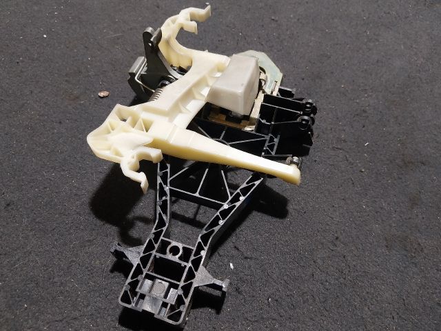 bontott VW TRANSPORTER Jobb hátsó Külső Kilincsfészek