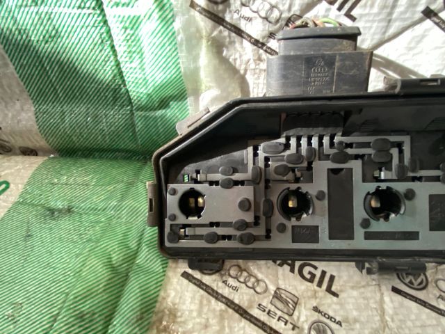 bontott VW TRANSPORTER Jobb Hátsó Lámpa Foglalat