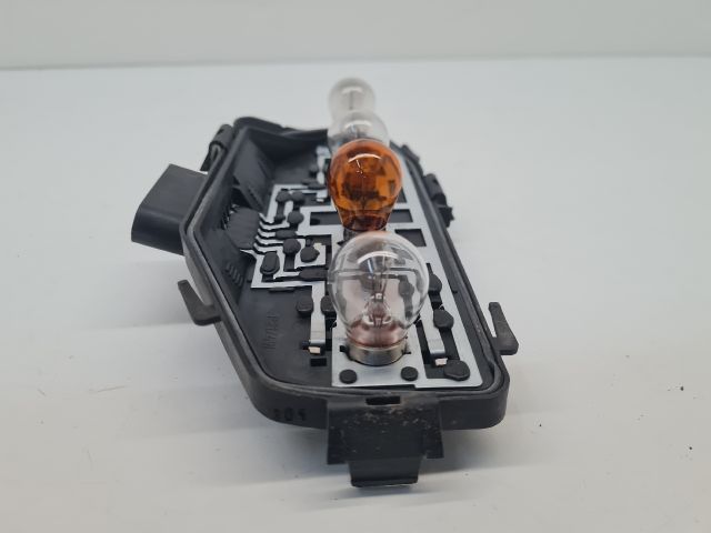 bontott VW TRANSPORTER Jobb Hátsó Lámpa Foglalat