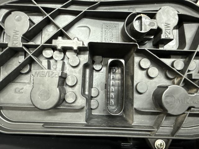 bontott VW TRANSPORTER Jobb Hátsó Lámpa