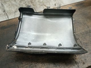 bontott VW TRANSPORTER Jobb hátsó Lökhárító Sarok (Műanyag)