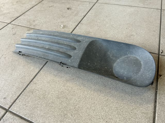 bontott VW TRANSPORTER Jobb Ködlámpa Rács