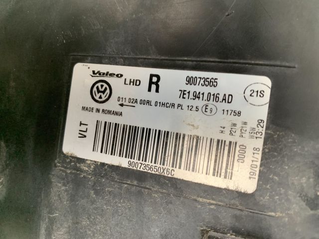 bontott VW TRANSPORTER Jobb Ledes Fényszóró