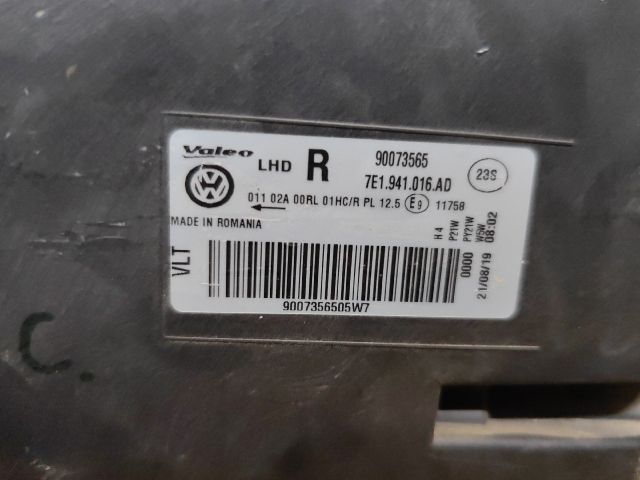 bontott VW TRANSPORTER Jobb Ledes Fényszóró