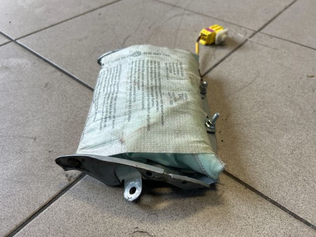 bontott VW TRANSPORTER Jobb Oldallégzsák