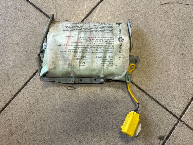 bontott VW TRANSPORTER Jobb Oldallégzsák