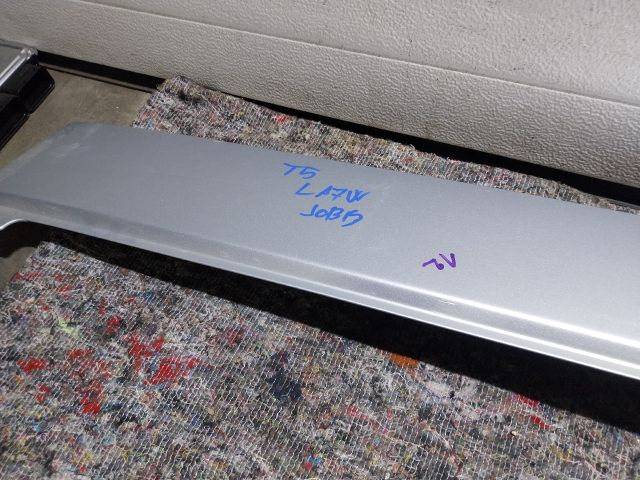 bontott VW TRANSPORTER Jobb Tolóajtó Díszléc