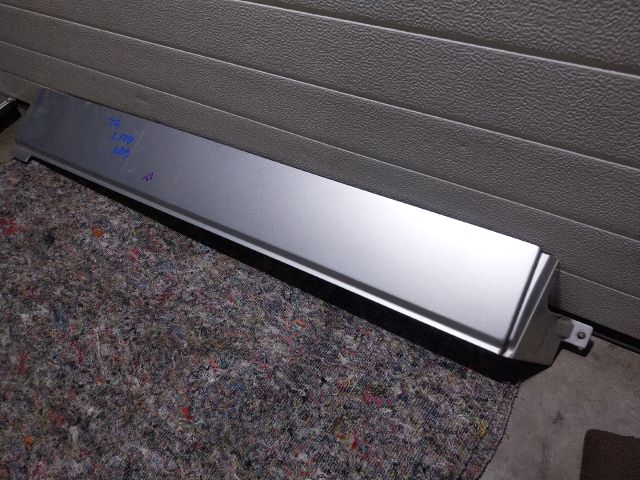 bontott VW TRANSPORTER Jobb Tolóajtó Díszléc