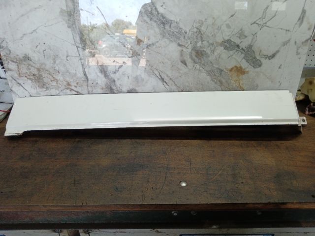 bontott VW TRANSPORTER Jobb Tolóajtó Díszléc