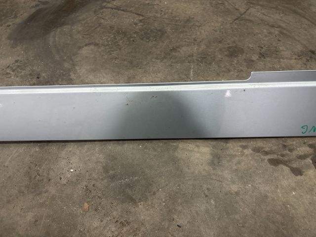 bontott VW TRANSPORTER Jobb Tolóajtó Díszléc