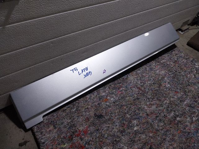 bontott VW TRANSPORTER Jobb Tolóajtó Díszléc