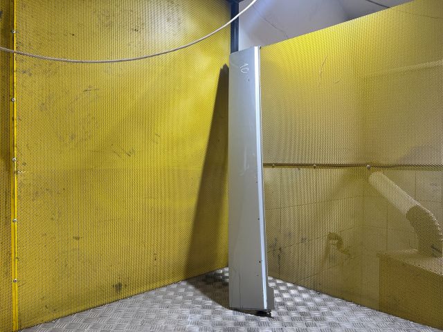 bontott VW TRANSPORTER Jobb Tolóajtó Sín