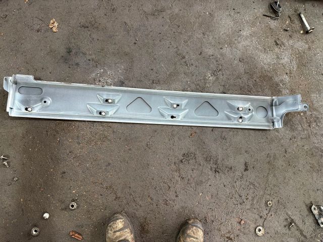 bontott VW TRANSPORTER Jobb Tolóajtó Sín