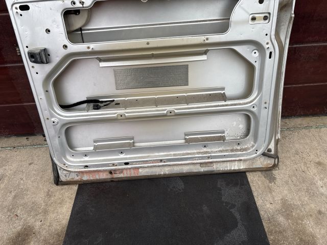 bontott VW TRANSPORTER Jobb Tolóajtó (Üres lemez)
