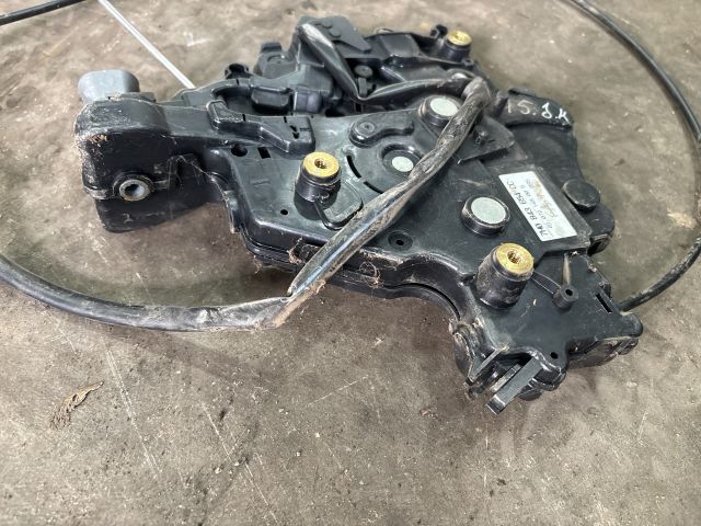 bontott VW TRANSPORTER Jobb Tolóajtó Zárszerkezet