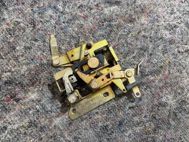 bontott VW TRANSPORTER Jobb Tolóajtó Zárszerkezet